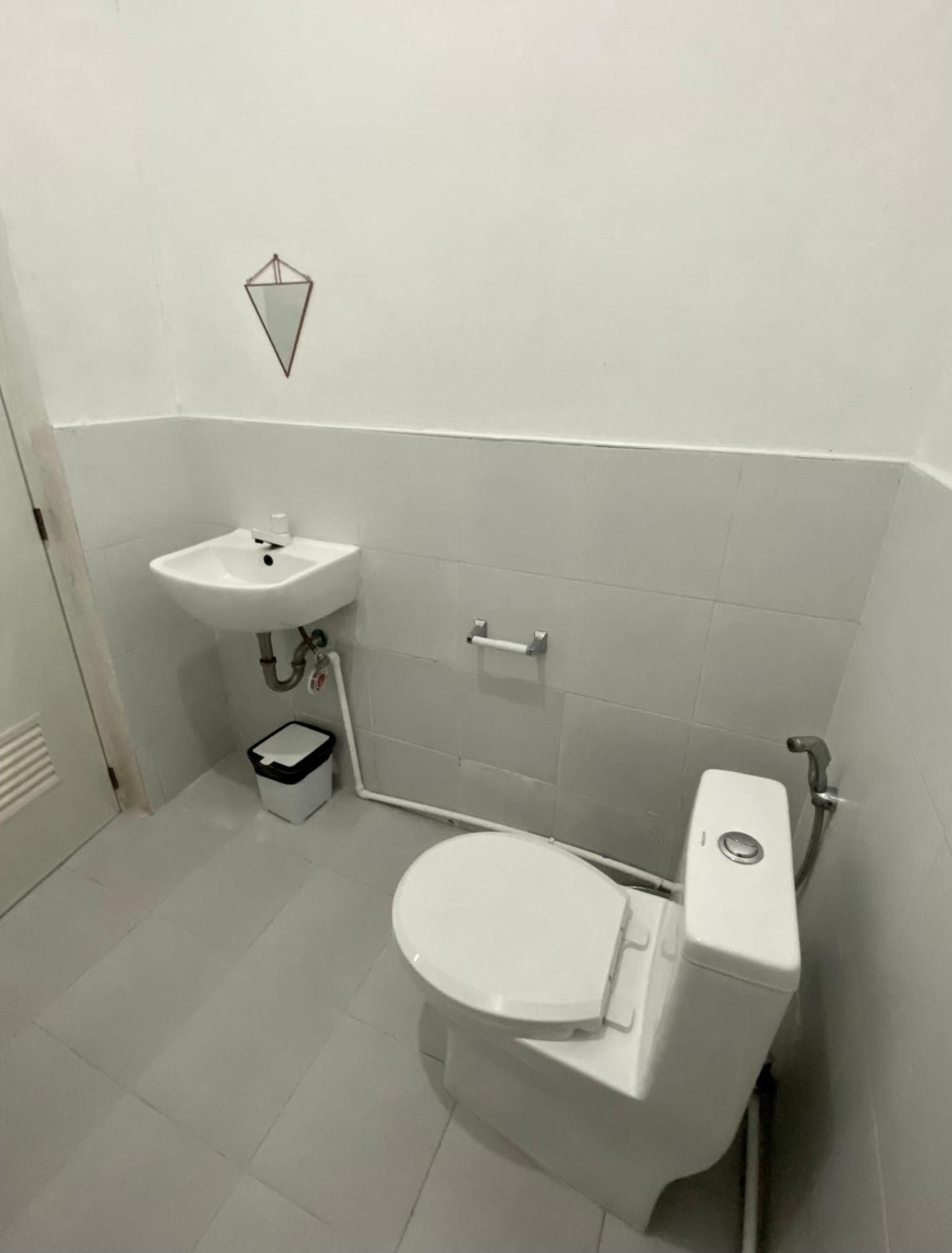 Reddot Guest House General Luna  Exterior photo
